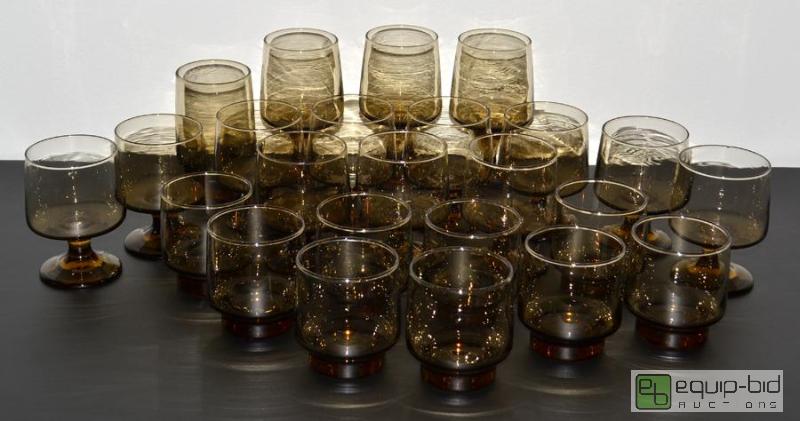 lot 5012 image: Vintage 1970s Smoke Brown Bar Glasses  9 cock...