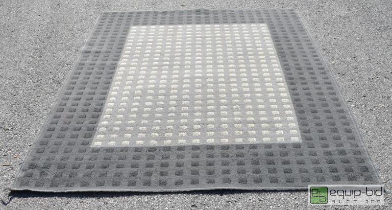 lot 5048 image: Rug with black &amp gray squares - 7 5&quot...