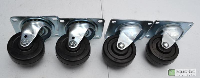 lot 5079 image: Set of 4 swivel casters...