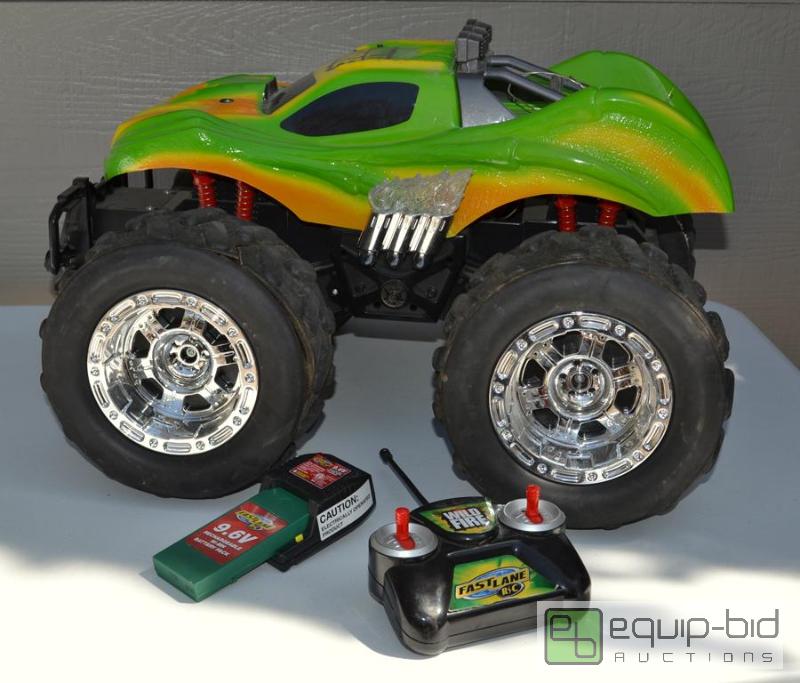 lot 5095 image: Remote Controlled Car  Comes with battery, ch...