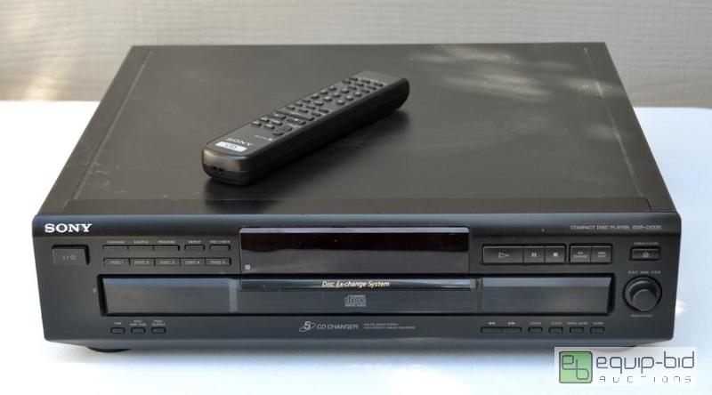 lot 5100 image: Sony 5 CD changer - has remote &amp works...