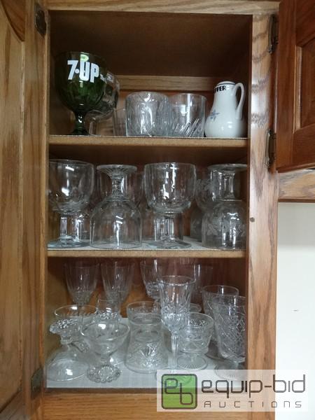 lot 2020 image: Lot Of Vintage Glasses  See Pictures For Incl...