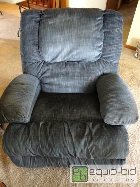 lot 2049 image: Blue Recliner Chair  In Functional Condition...