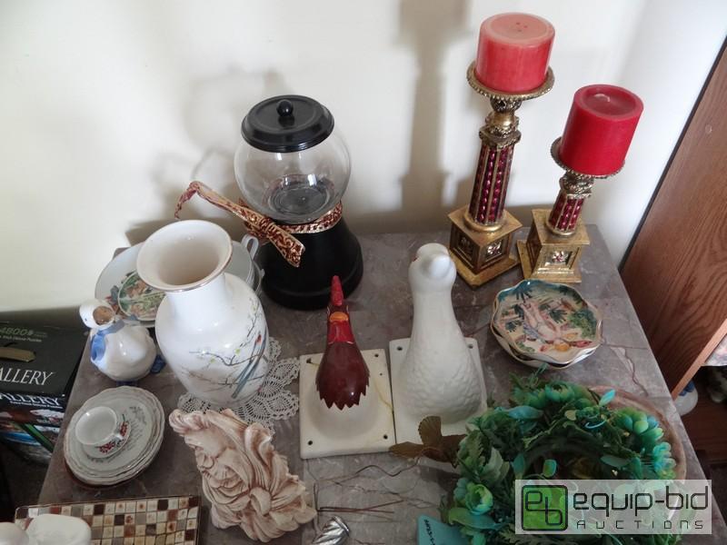 lot 2052 image: Contents Of Table Top Includes Goose Decorati...