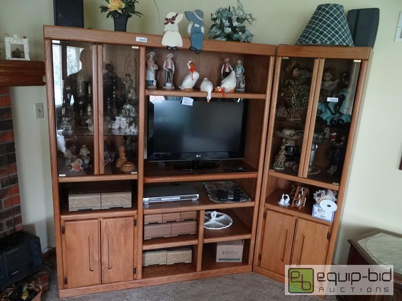 lot 2059 image: 2 Piece Large Wooden Curved Or Straight Enter...