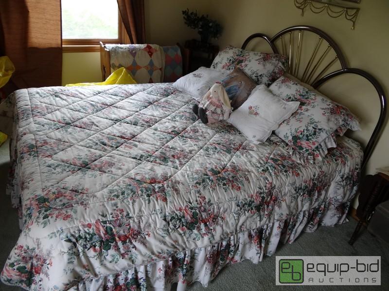 lot 2078 image: Metal Frame Bed With Matress And Box Springs...