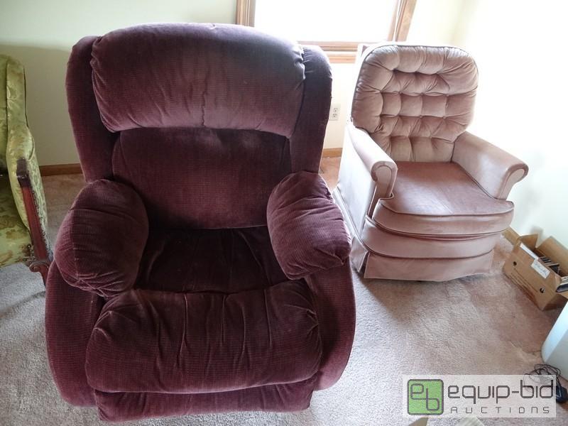 lot 2086 image: Maroon Swiveling Recliner And Pink Chair...