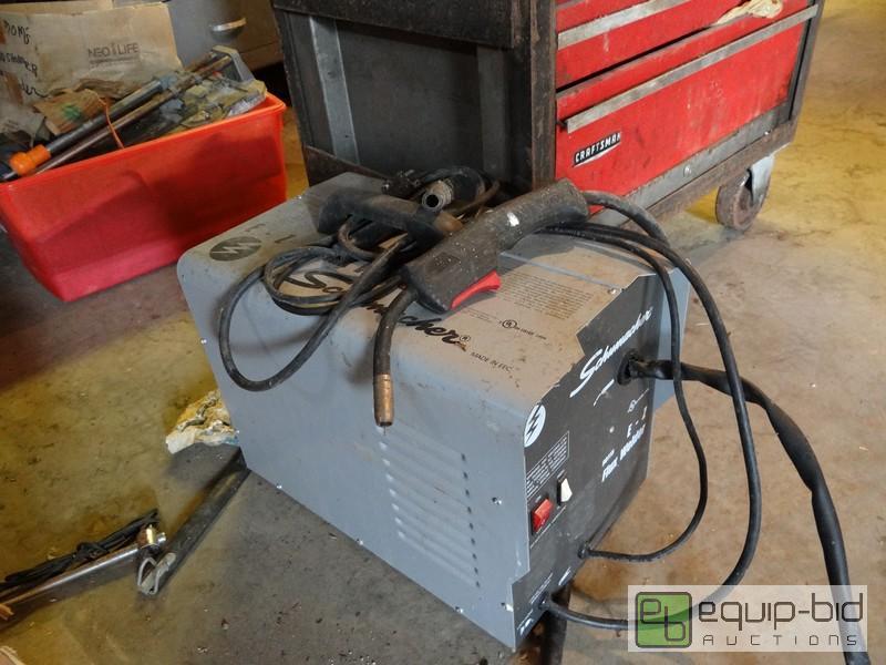 lot 2114 image: Schmacher EZ Flux Welder  110v  Includes Cord...