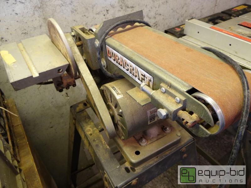 lot 2117 image: Bench Mount Duracraft Belt Sander...