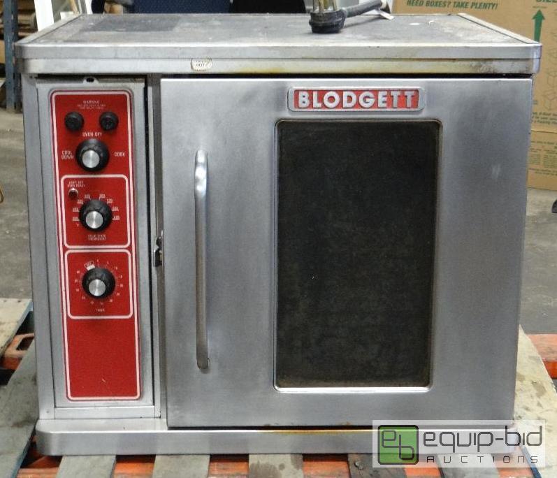 lot 2002 image: Blodgett Electric Convection Oven with Glass ...