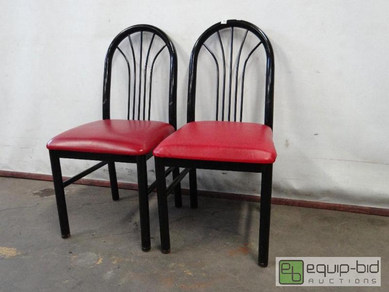 lot 2052 image: Pair of Steel Framed Cushioned SeatsVery good...