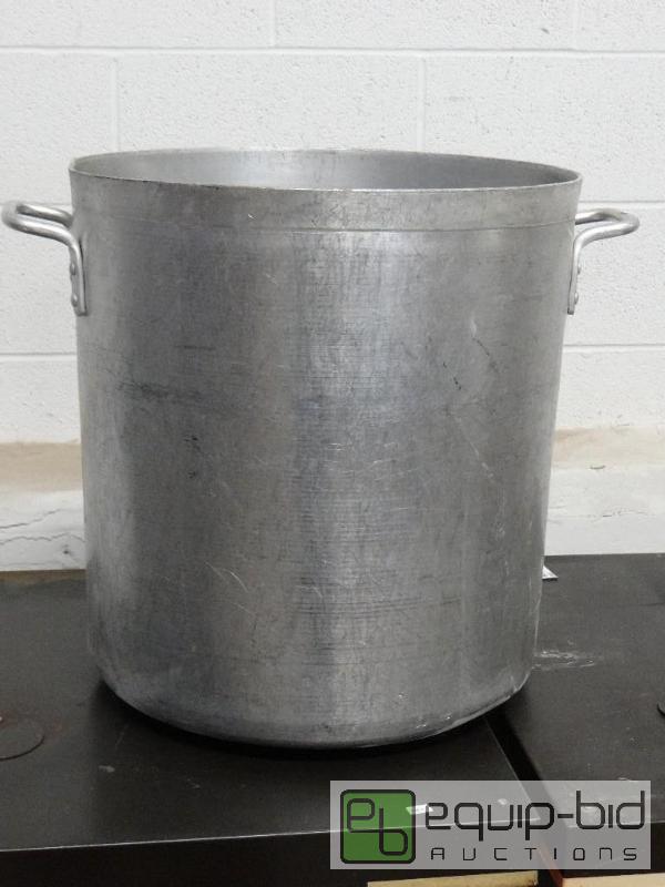 lot 2069 image: 5gal Aluminum Stock Pot...
