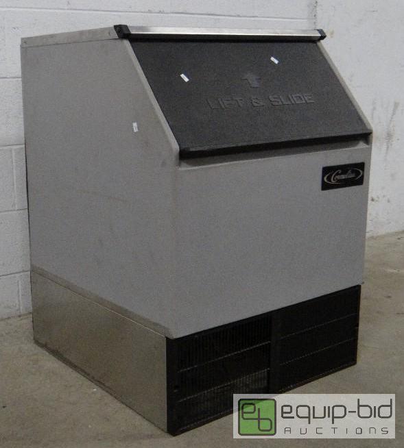lot 2071 image: Cornelius 100 poundModel CCU0220WH2Water Cool...