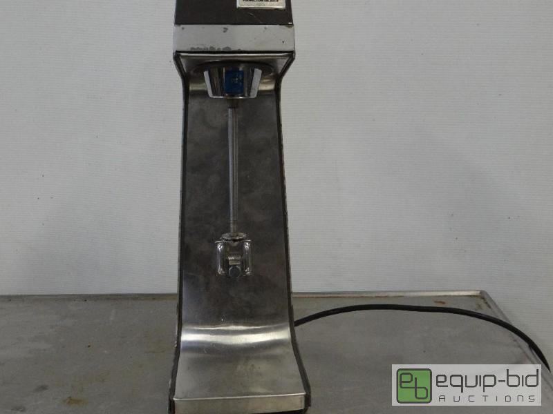 lot 2079 image: Hamilton Beach Stick Blender  Model 936-2 120...