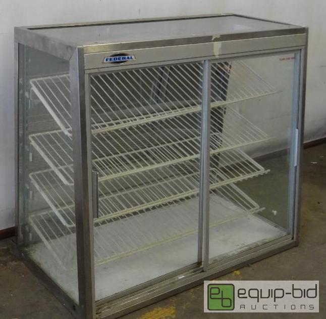 lot 2089 image: Federal Sliding Door Glass Food Display Case4...