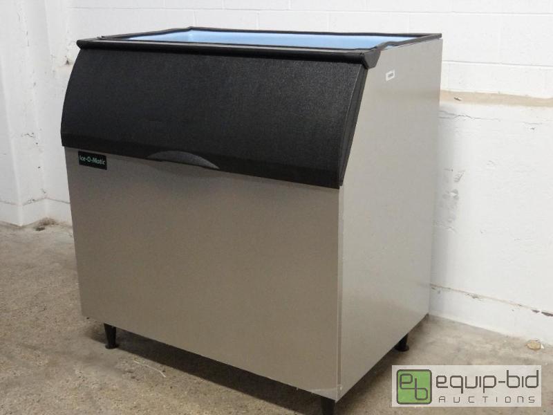lot 2113 image: Ice-O-Matic&nbsp854lbs Ice Bin  Model B100PS...