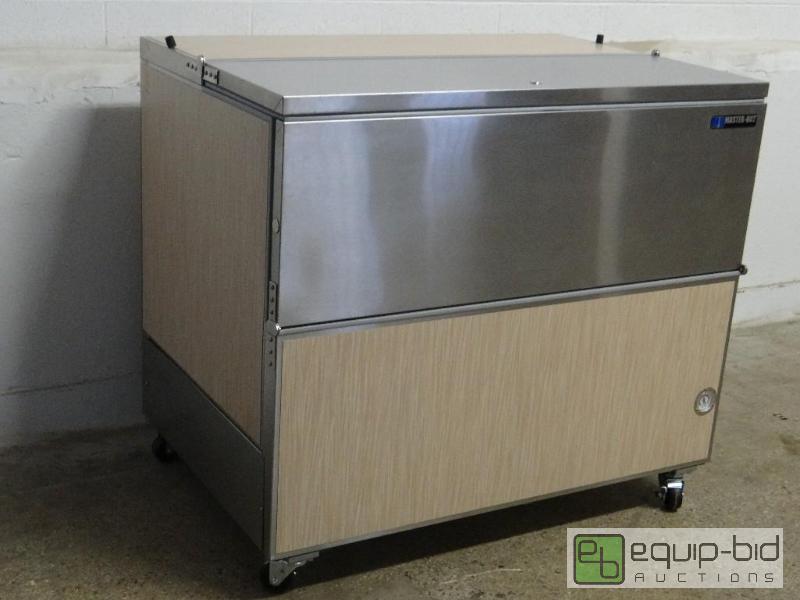 lot 2114 image: Master-Bilt Milk Crate Cooler  Model OMC-122S...