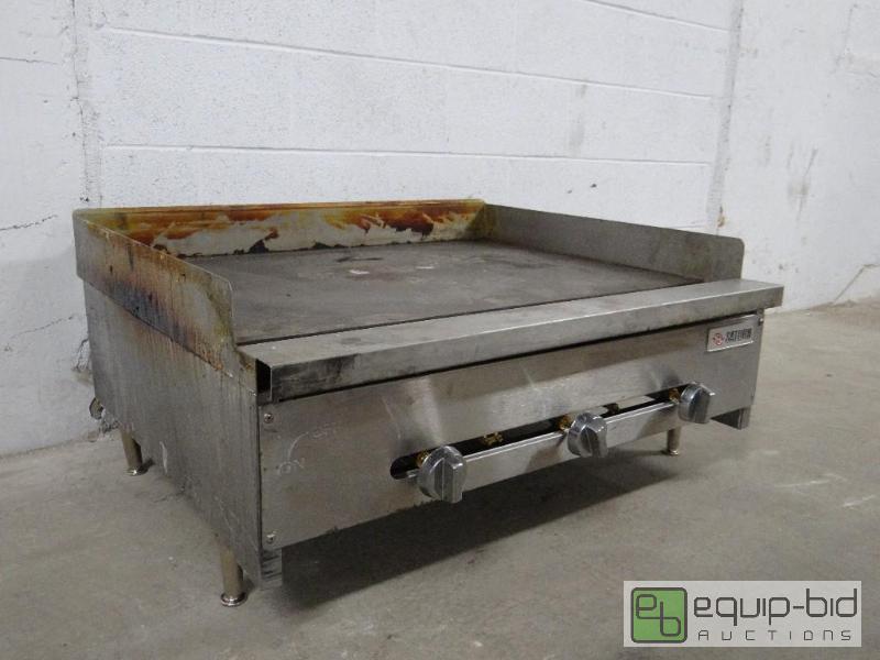 lot 2130 image: Saturn Equipment 36&quot Heavy-Duty Gas Flat...