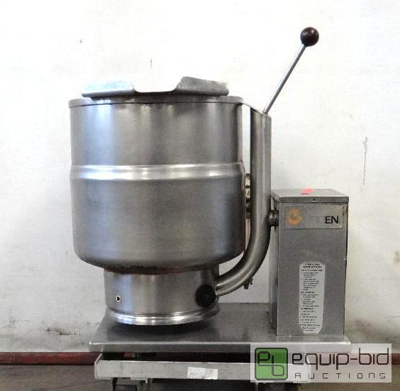 lot 2153 image: Groen&nbspElectric Steam Jacketed Tilt Kettl...