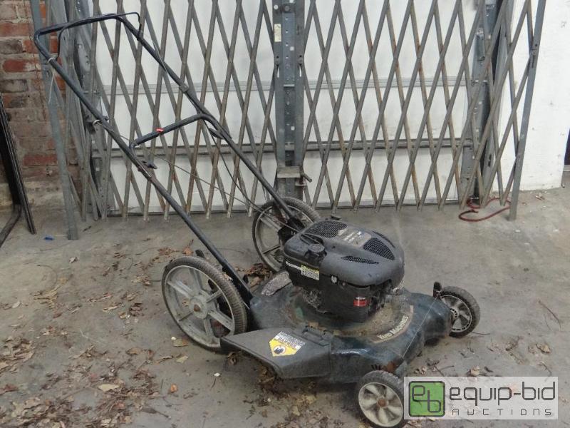 lot 2627 image: Yard Machines 22in Push Mower...