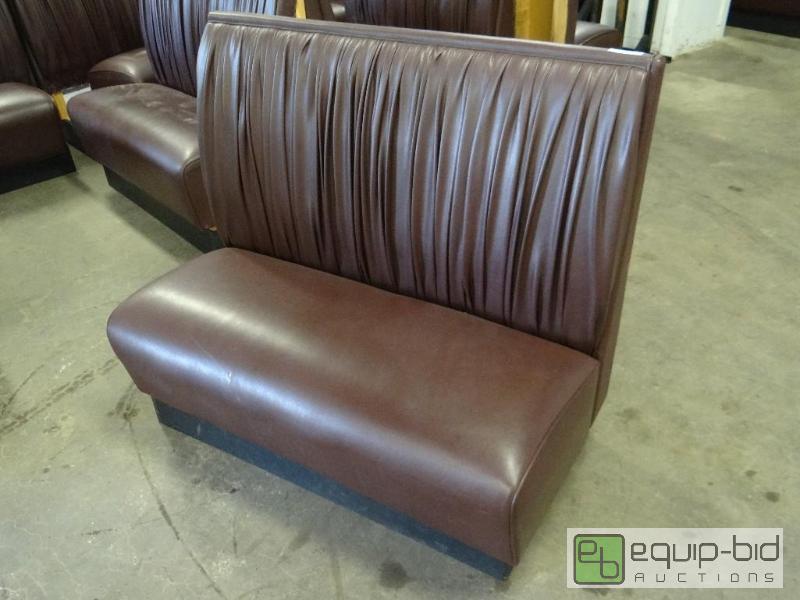 lot 7143 image: 47in Booth  Very good Condition &nbsp...