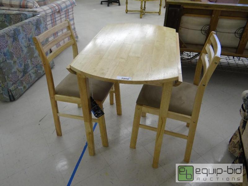 lot 103 image: NEW 3 PIECE BREAKFAST TABLE NOOK WITH 2 CHAIR...