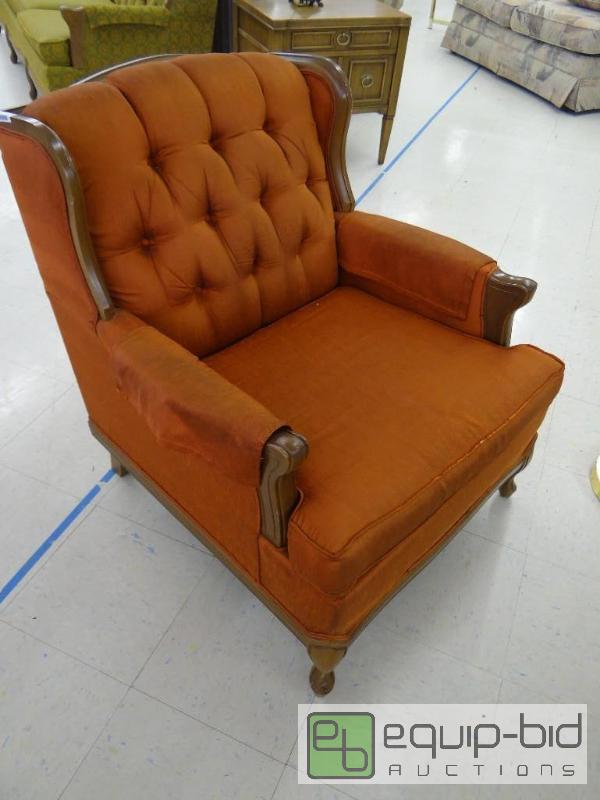 lot 134 image: VINTAGE RETRO CHAIR....