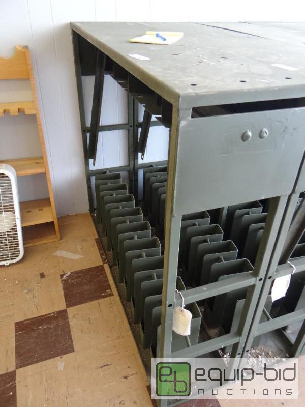 lot 163 image: 1 MILITARY MACHINE GUN RACKS HOLDS 9 GUNS, PE...