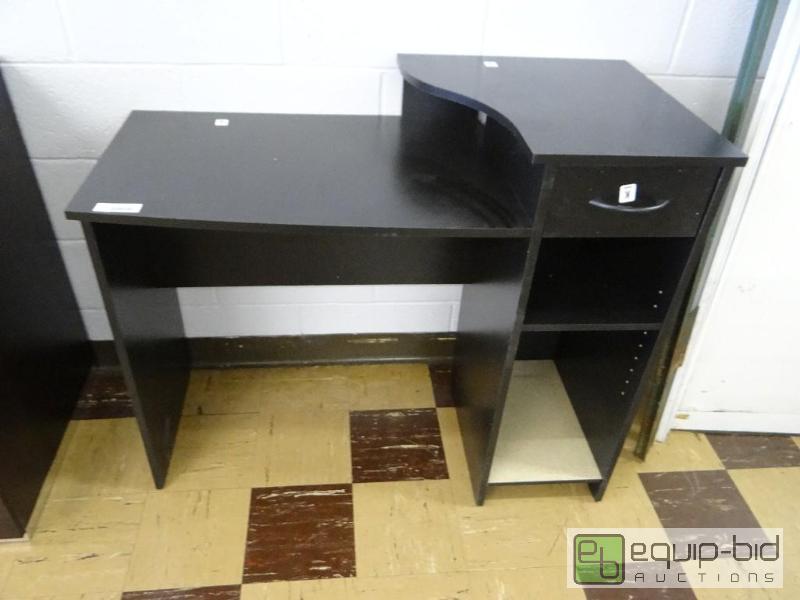 lot 179 image: NEW COMPUTER DESK WITH DRAWER....
