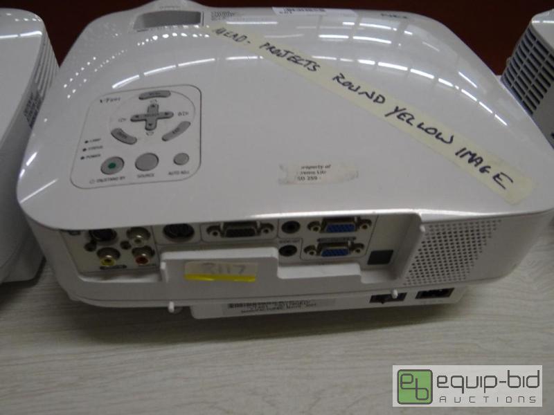 lot 193 image: LCD PROJECTOR NO CORD, HAVE TESTED WITH ONE P...