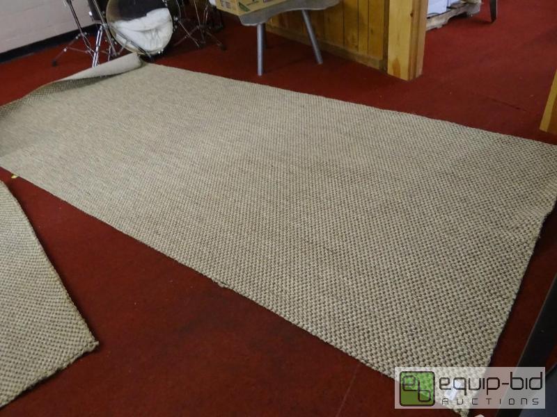 lot 226 image: AREA RUG 14312&quot X 62&quot&nbsp...