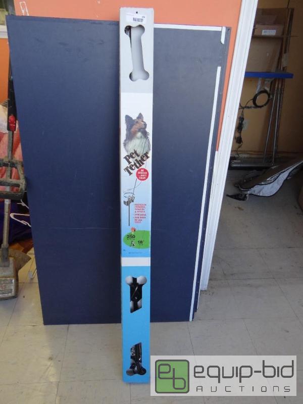 lot 234 image: NEW IN BOX PET TETHER CIRCULAR DOG RUN.&nbsp...