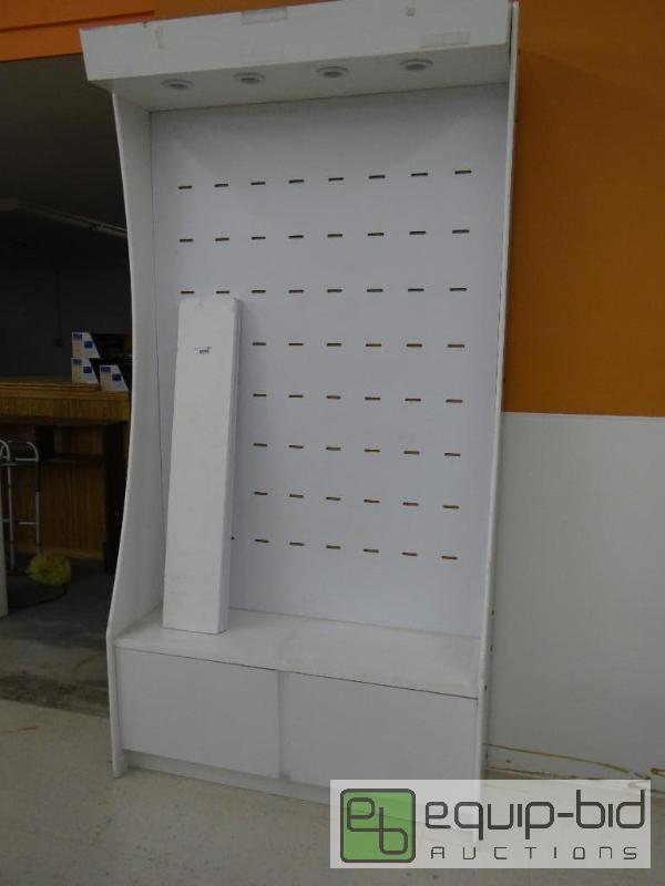 lot 262 image: WALL UNIT DISPLAY SHELF, LIGHTED WITH DOORS F...