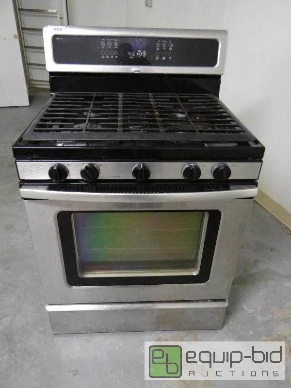 lot 271 image: WHIRLPOOL SS GAS RANGE WITH OVEN....
