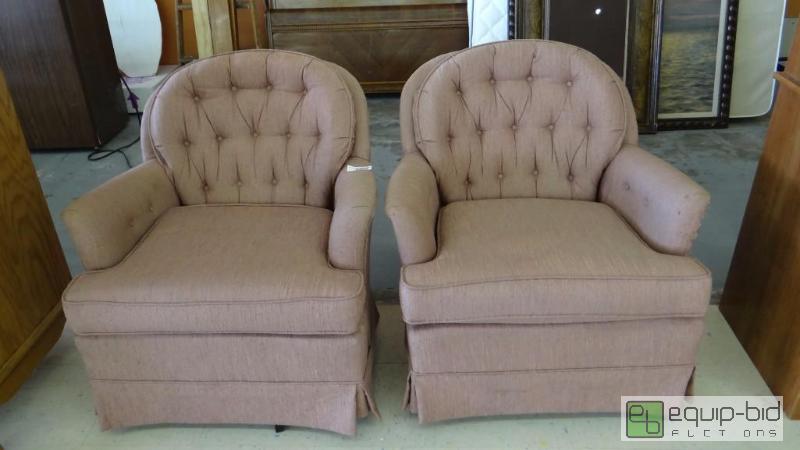 lot 283 image: 2 VINTAGE SWIVEL&nbspROCKERS, 1 CHAIR HAS SO...