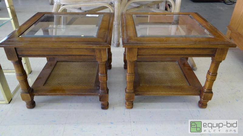 lot 286 image: 2 SMALL GLASS TOP TABLES, 18&quot X 18&quot...