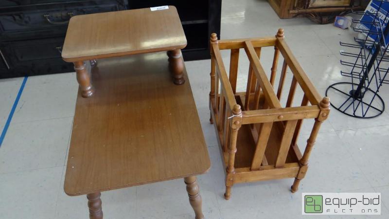 lot 308 image: END TABLE MAGAZINE RACK....