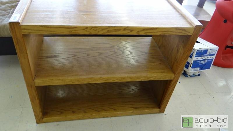 lot 309 image: TABLESTAND, 2 SHELVES,36&quot X 18&quot 29...