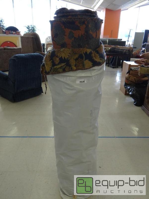 lot 315 image: VERY LARGE ROLL OF HIGH END EXPENSIVE&nbspMA...