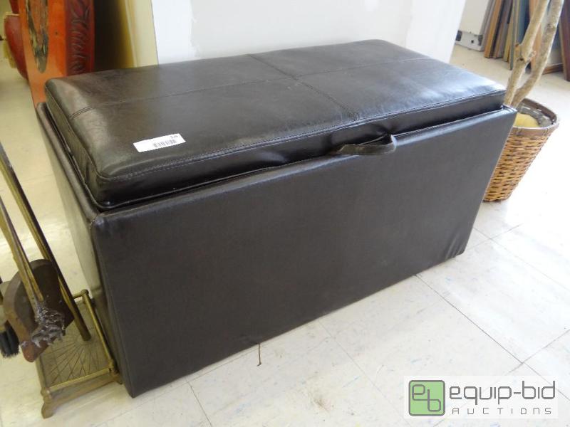 lot 329 image: NEW FAUX LEATHER BENCH, WITH 4 STOOLS....