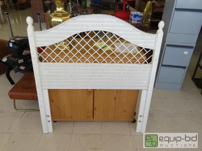 lot 366 image: TWIN WHICKER HEAD BOARD...