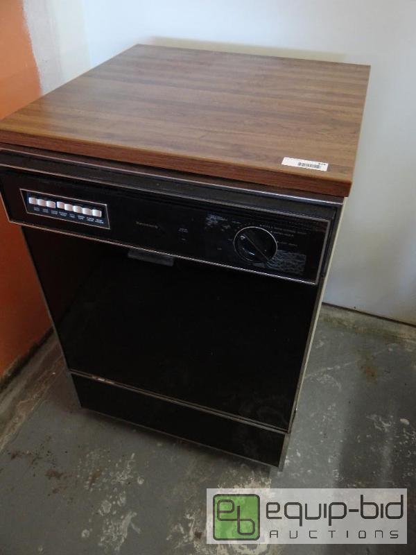 lot 394 image: KENMORE PORTABLE DISHWASHER, CAME FROM WORKIN...