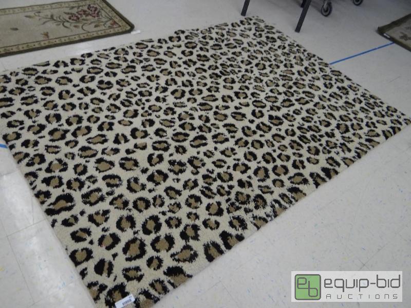 lot 405 image: AREA RUG, 92&quot X 63&quot&nbsp...