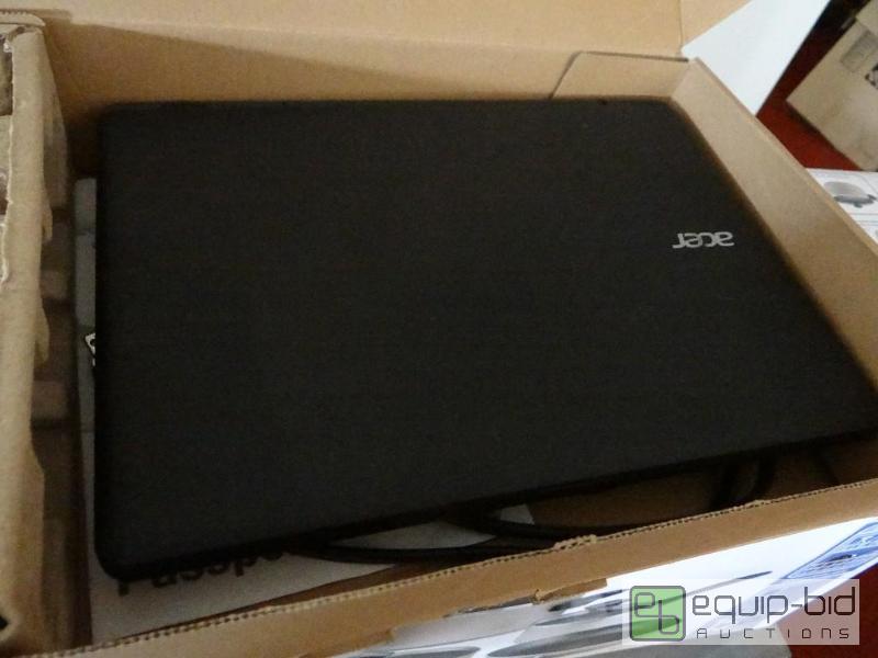 lot 416 image: LIKE NEW ACER LAPTOP, 11.6 LCD SCREEN WITH CH...