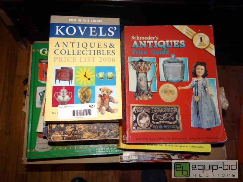 lot 421 image: LOT OF 9 ANTIQUE VALUE BOOKS,GARAGE SALE BOOK...