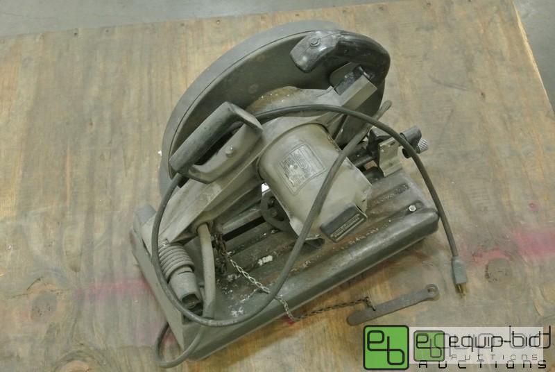 lot 151 image: Black and Decker 14 Chop Saw