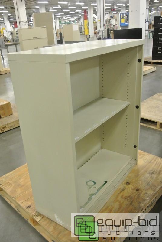 lot 214 image: Steel Shelve Unit