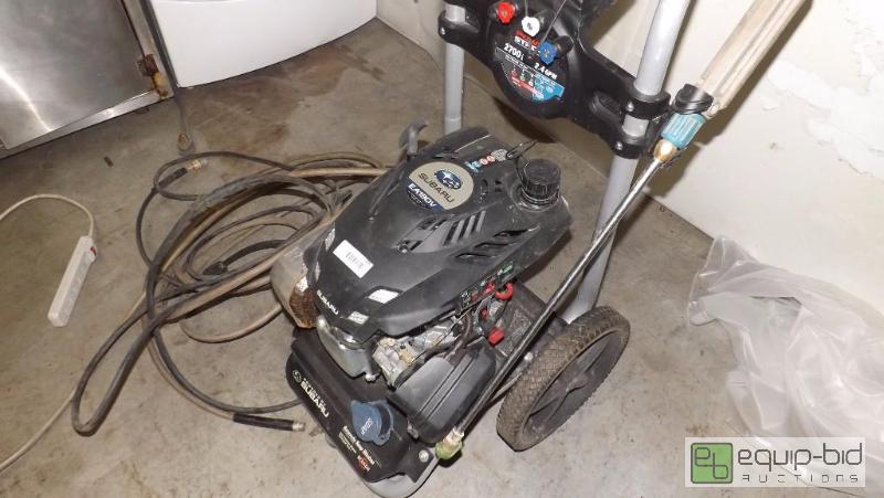 lot 913 image: subaru power washer...