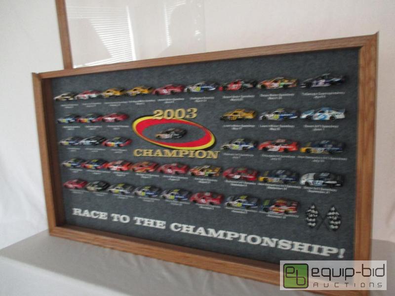 lot 10 image: 2004 Race Display Case