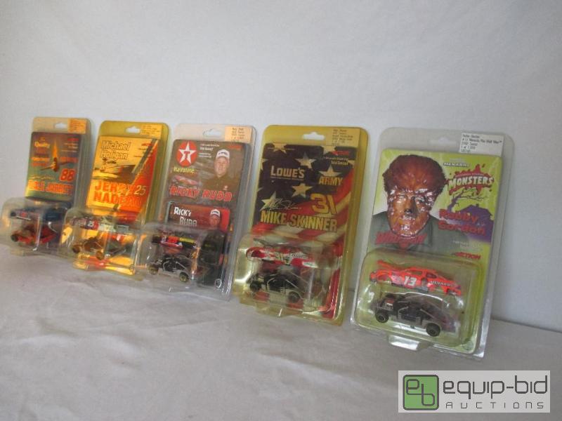 lot 61 image: Misc Lot of Nascar 164th Scale